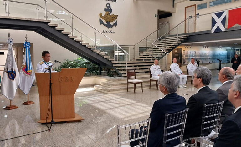  MARINHA DO BRASIL     Contra-Almirante Iamaguchi é o novo diretor do Centro de Operações de Abastecimento